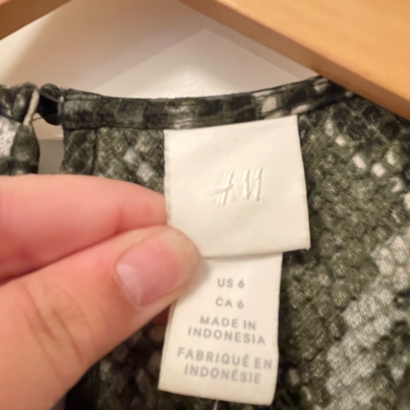 NWT H&M dress - Picture 4 of 7